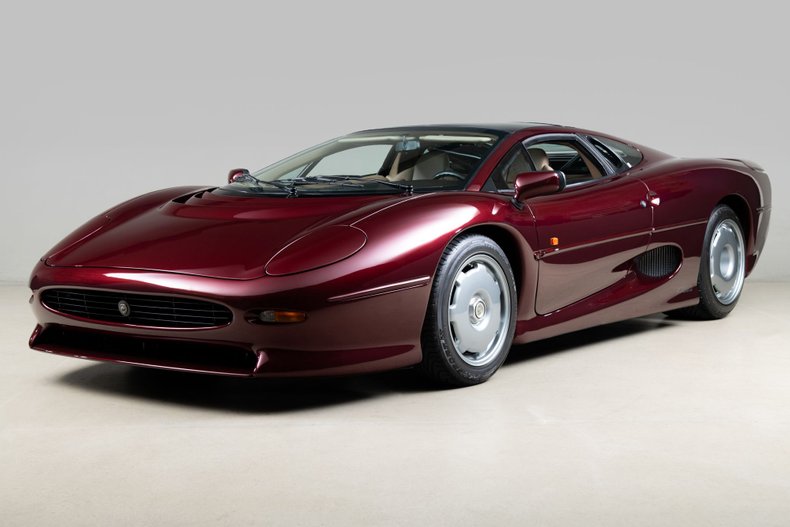 1993 Jaguar XJ220 For Sale | Vintage Driving Machines
