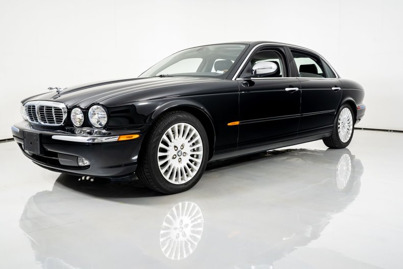 2005 Jaguar XJ8 For Sale | Vintage Driving Machines