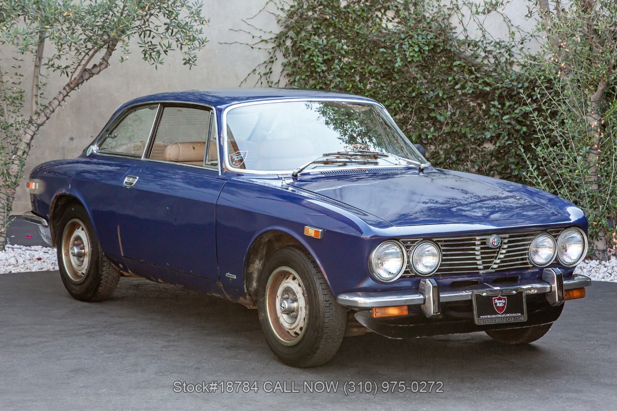 1973 Alfa Romeo 2000 GT For Sale | Vintage Driving Machines