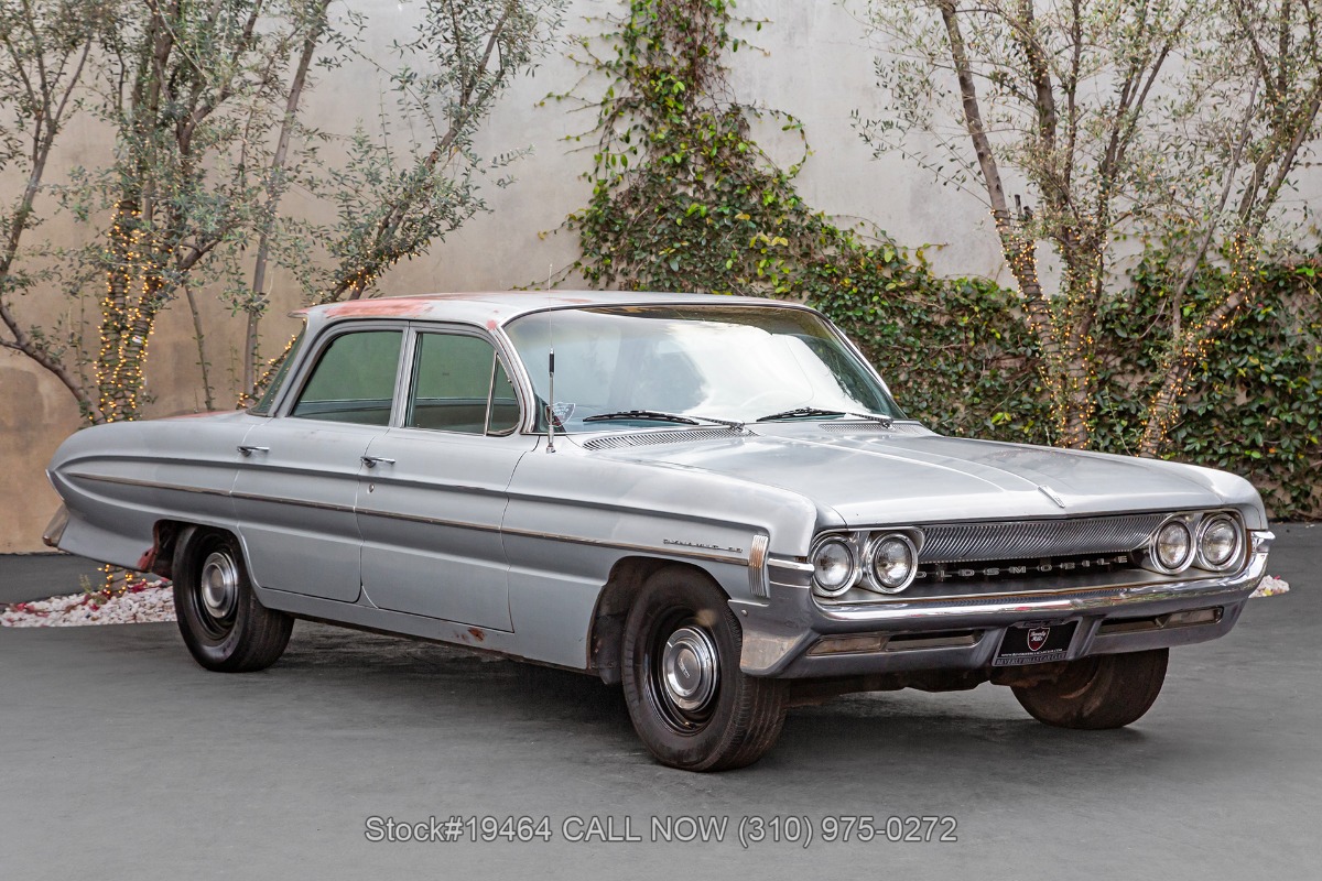 1961 Oldsmobile Dynamic 88 For Sale | Vintage Driving Machines