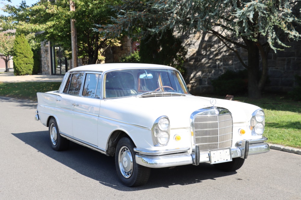 1964 Mercedes-Benz 300SE For Sale | Vintage Driving Machines