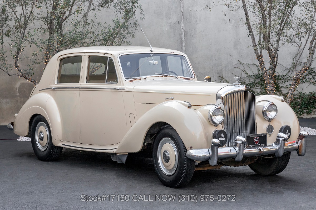 1953 Bentley R-Type Saloon For Sale | Vintage Driving Machines