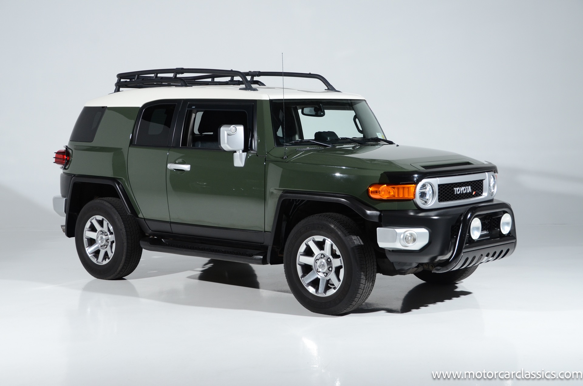 2014 Toyota FJ Cruiser For Sale | Vintage Driving Machines