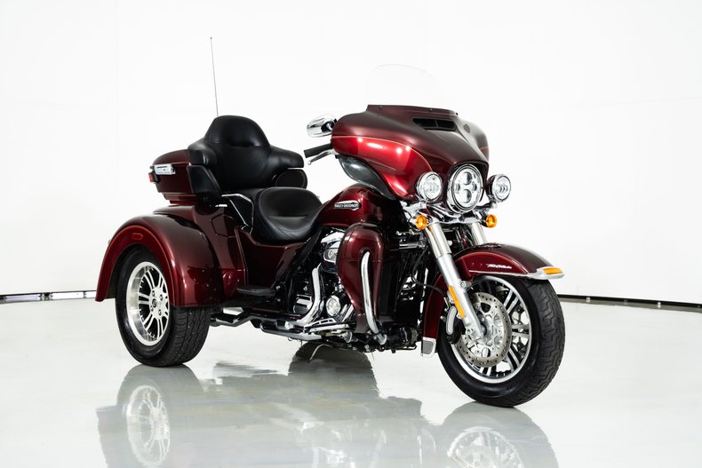 2017 Harley-Davidson Tri Glide For Sale | Vintage Driving Machines